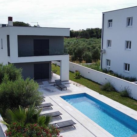 Villa Dunja เมดูลิน ภายนอก รูปภาพ