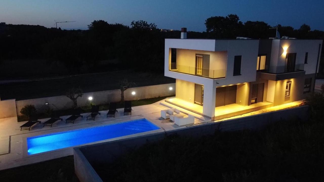 Villa Dunja เมดูลิน ภายนอก รูปภาพ