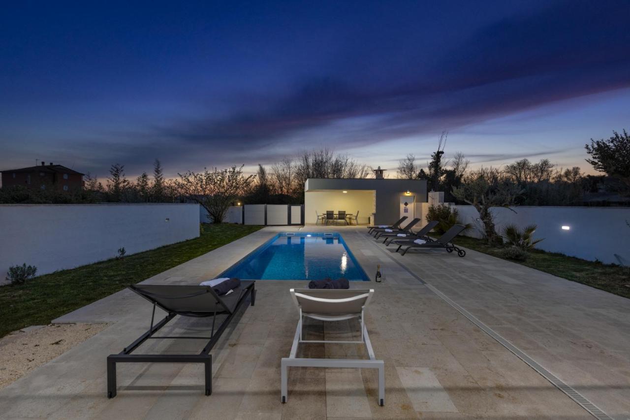Villa Dunja เมดูลิน ภายนอก รูปภาพ